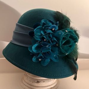 FineMillinery Victorian themed Fashion Hat
